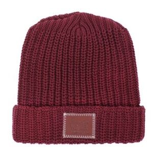 Love your melon maroon beanie !